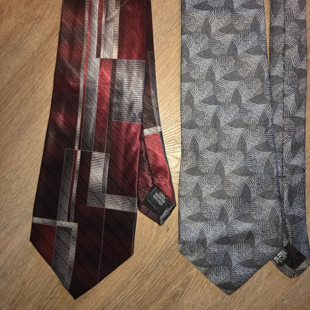 Men's tie lot of 2